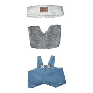Labubu clothes.